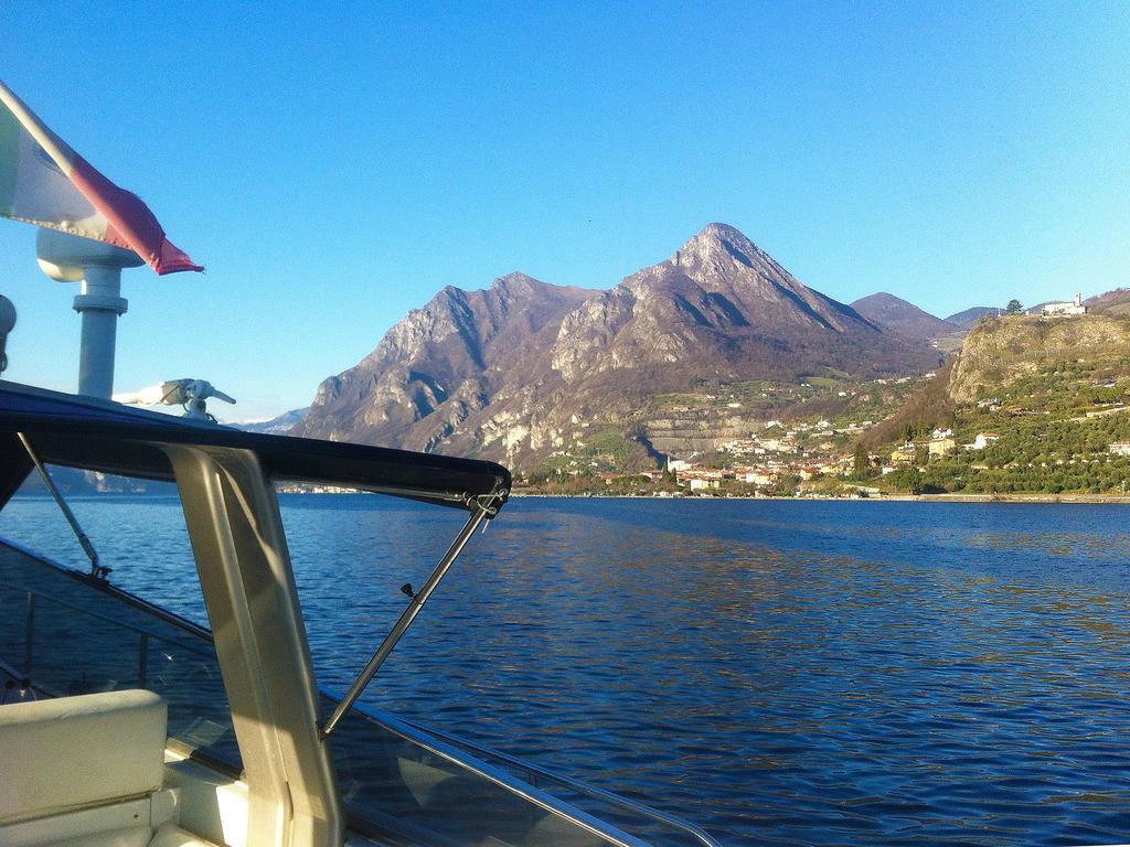 Botel Boats & Breakfast Porto Antico Fortyseven