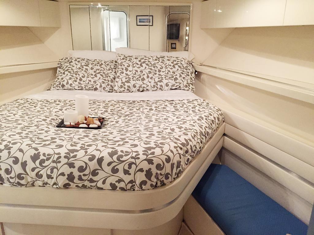 Botel Boats & Breakfast Porto Antico Fortyseven *