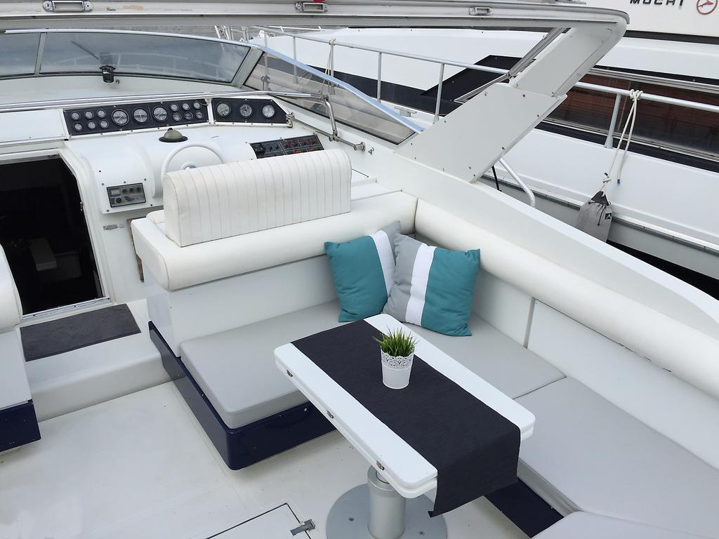 Botel Boats & Breakfast Porto Antico Fortyseven *