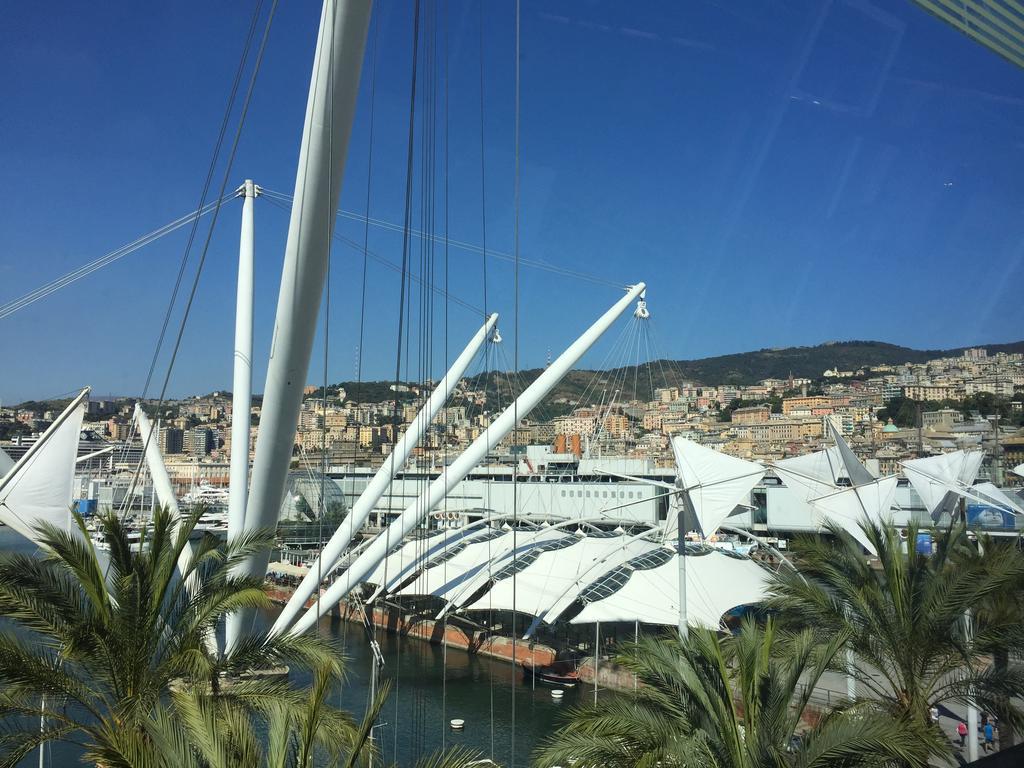 Boats & Breakfast Porto Antico Fortyseven Genua