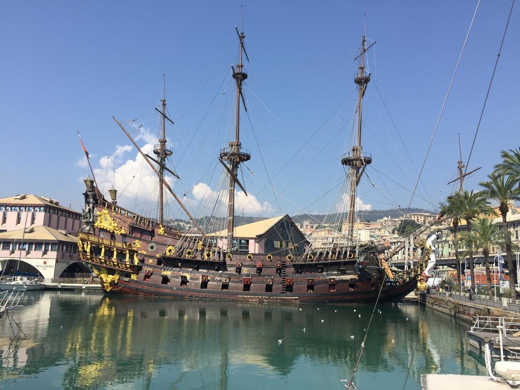 Boats & Breakfast Porto Antico Fortyseven Genua